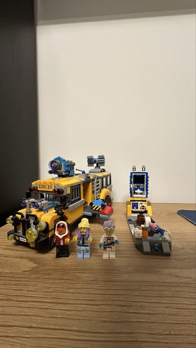 LEGO Hidden Side 70423 Autobus Duchozwalczacz 3000.