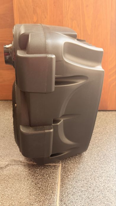 Coluna de som com 40 cms