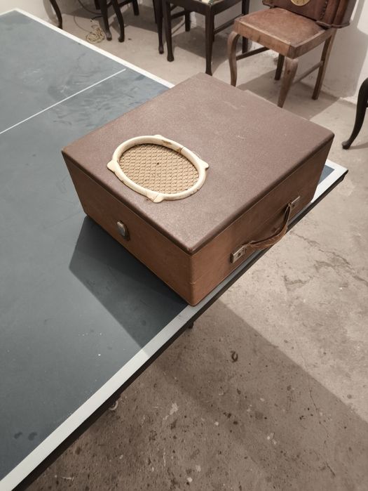 Gramofon przenośny karolinka