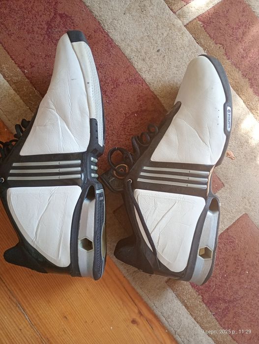 Кросівки Adidas us 20  54-55 розмір
