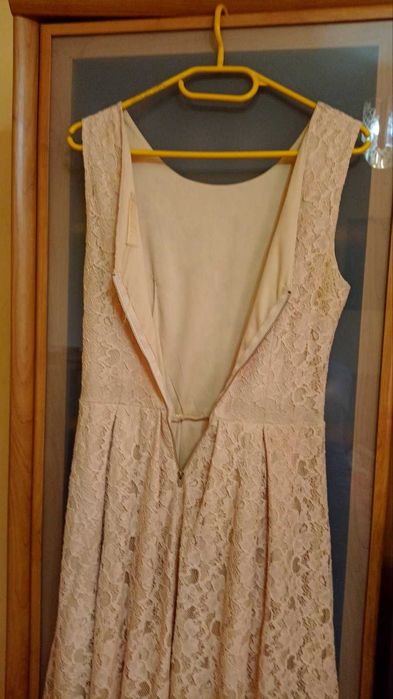 Sukienka koronkowa Drôle de Copine r.36