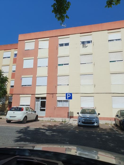 Arrendo quarto suite individual junto ao Hospital de Vila Franca de Xira