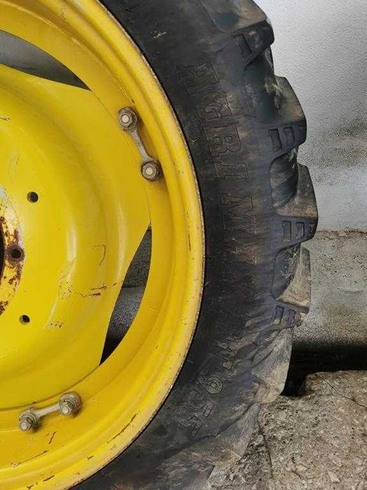 2 Wąskie koła uprawowe 9,5r36, 230/95r36 john deere