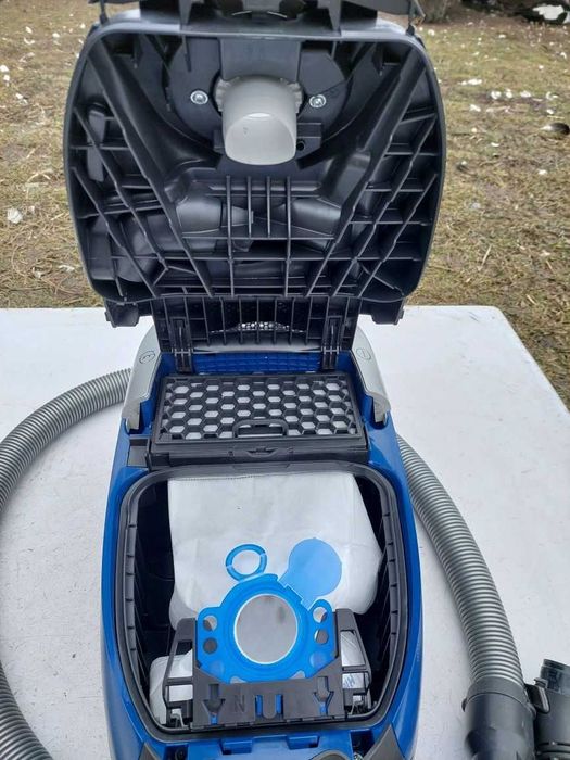 Odkurzacz Miele i Philips 2000vat