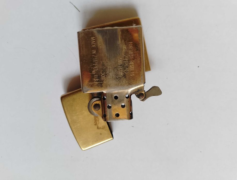 Оригинальная  американская зажигалка Зиппо Zippo Made in USA