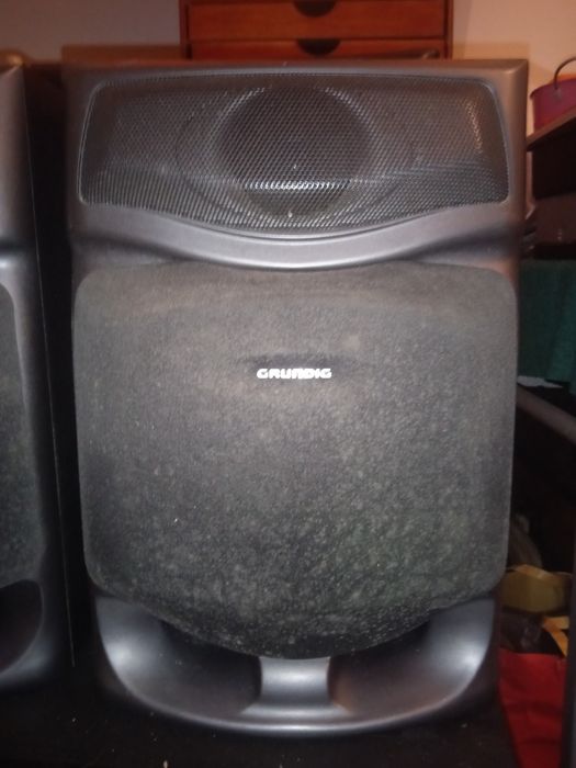 Par de Colunas Grundig 20w 3 ohm