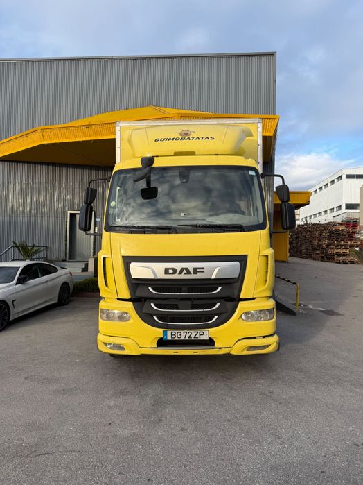 Camião Daf LF 320 19TN