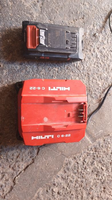Ładowarka Hilti z baterią