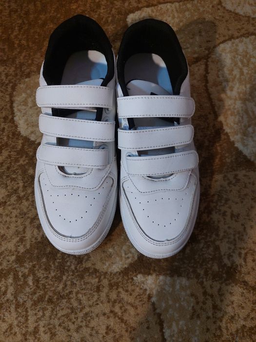 Кросовки женские