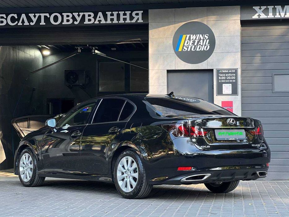 Lexus GS Офіціал 2013
