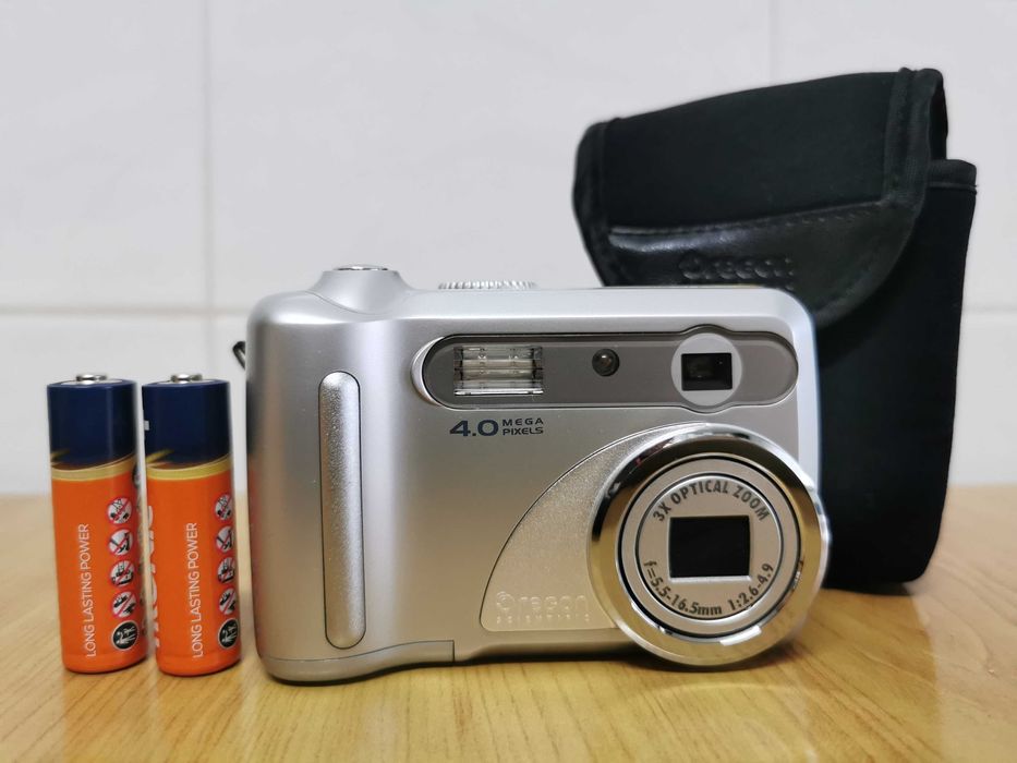 Máquina Fotográfica Digital Oregon Scientific DS9610 4.0 Mega pixels