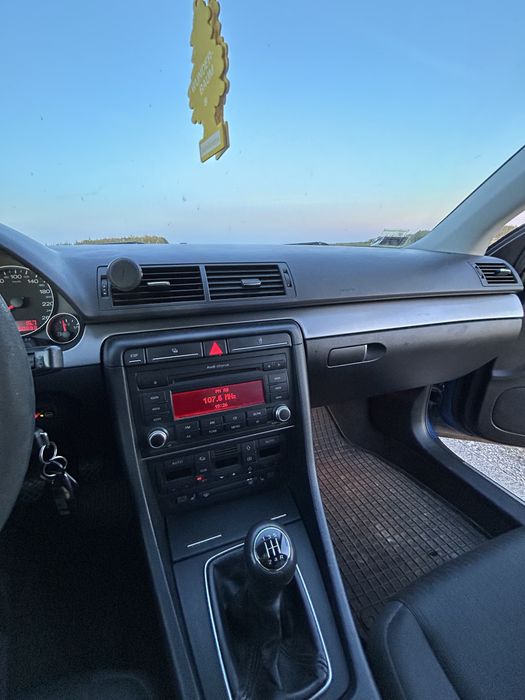 Audi A4B7