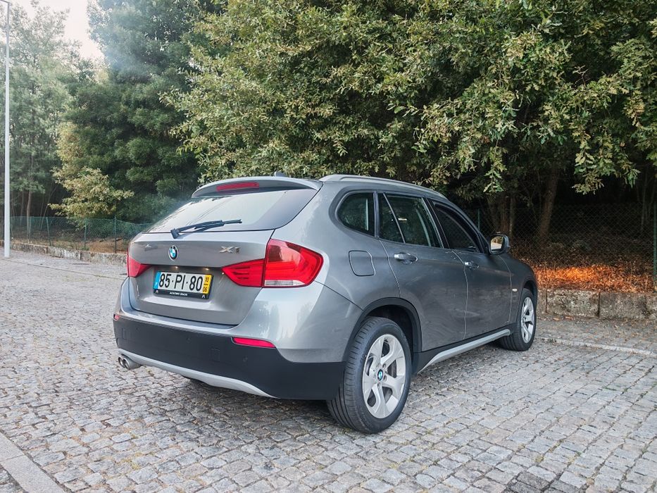 BMW X1 18 Xdrive Sport ótimo troco