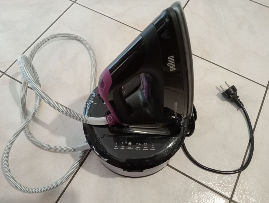 Ferro com Caldeira BRAUN Carestyle Compact
