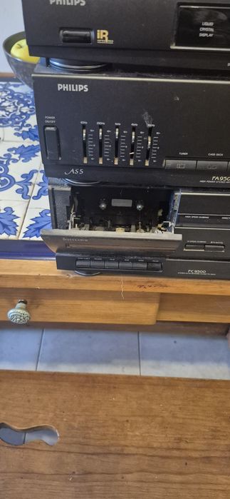 Aparelhagem Philips.