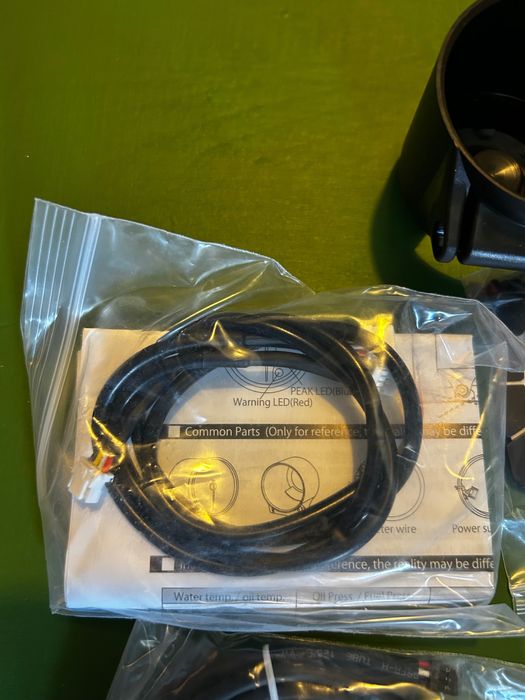 Manómetro Pressão de Óleo 52mm 7cores com aviso de pico ( Novo )