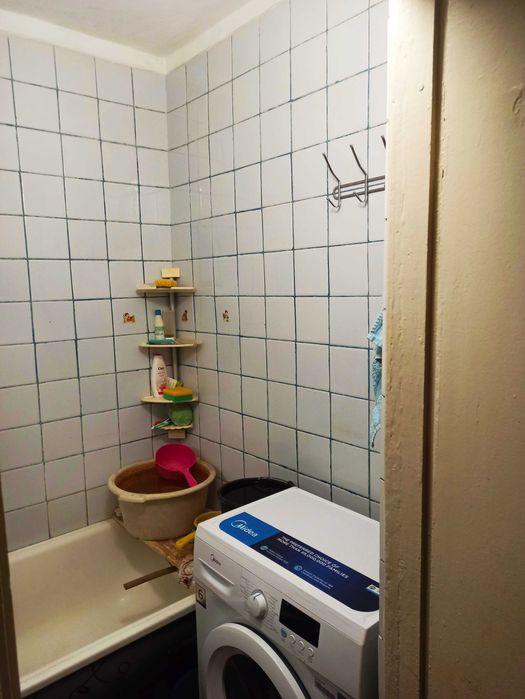 Продам двокімнатну квартиру в центрі!