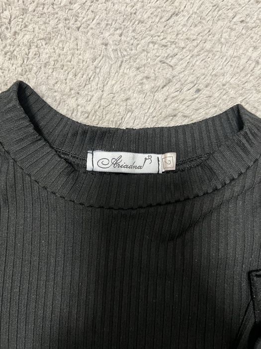 Вкорочена кофта чорна жіноча з вирізами для пальців