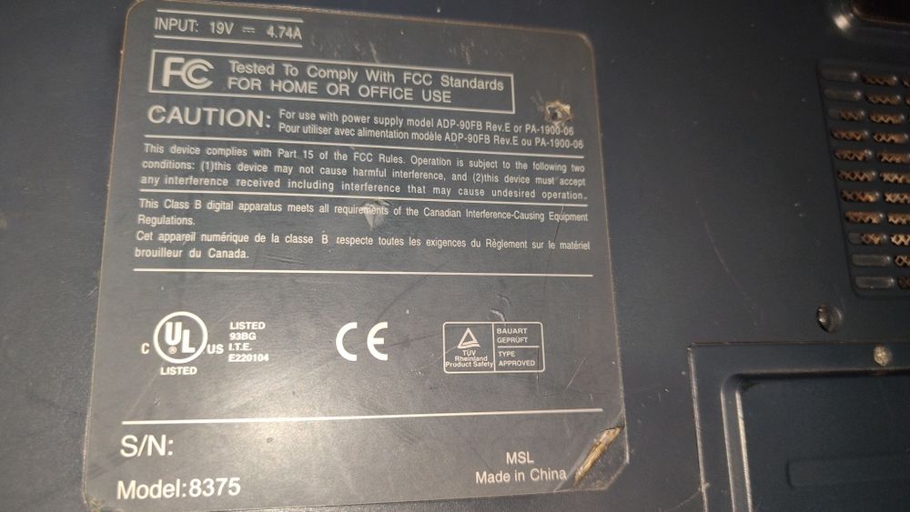 sprzedam laptopa działa