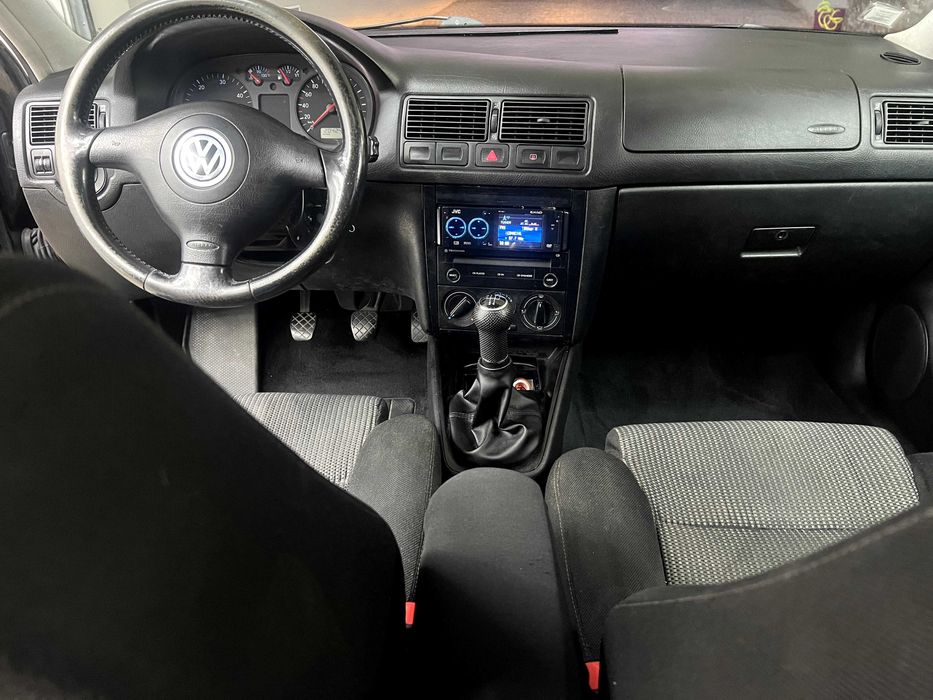 VW GOLF IV preto