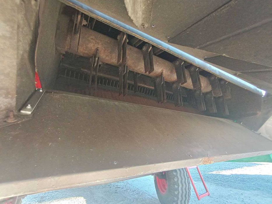 Комбайн Dronningborg D 7500 з гідроходом