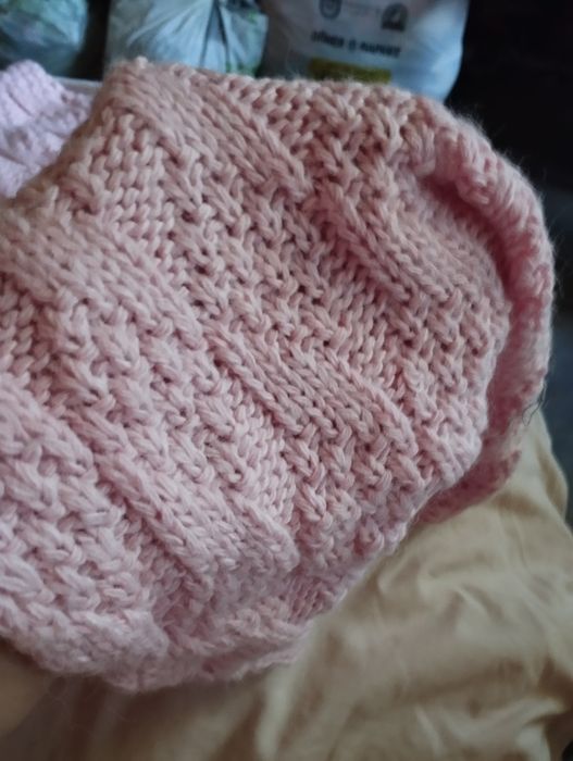 Розовый шарф - вязанный