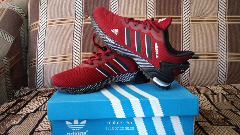 Кросівки adidas marathon