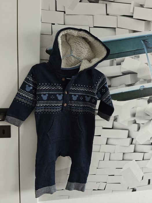 Kombinezon wzorzysty granatowy George 6-9 m