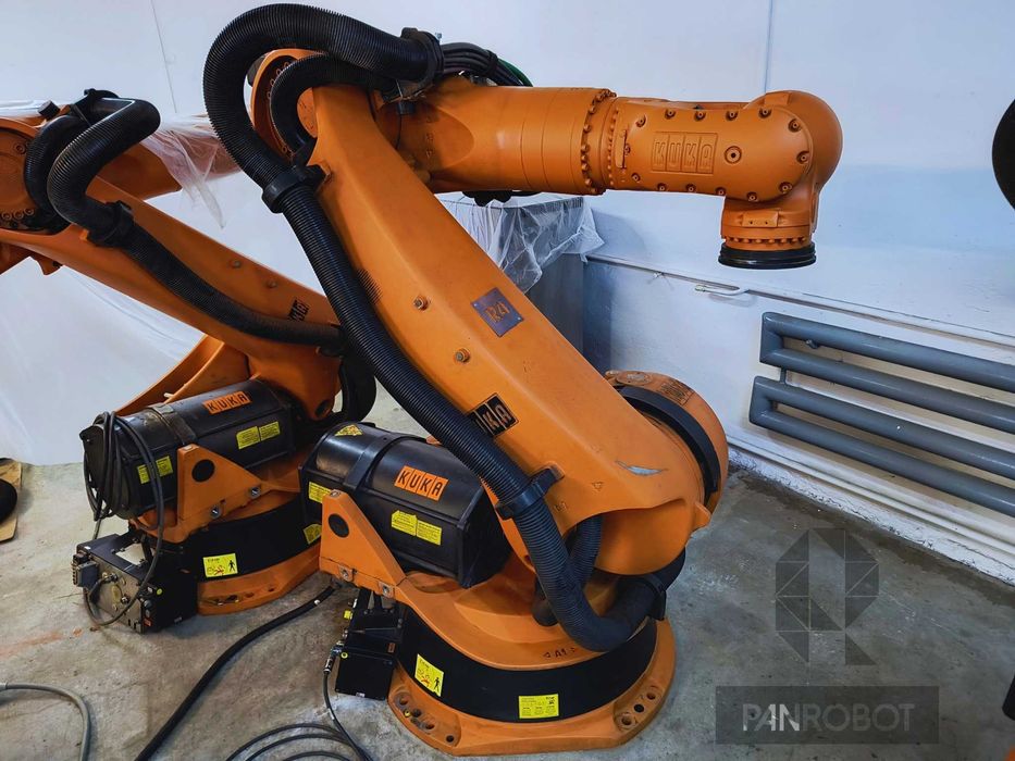 Robot przemysłowy KUKA KR210 - gotowy do pracy - serwisujemy roboty