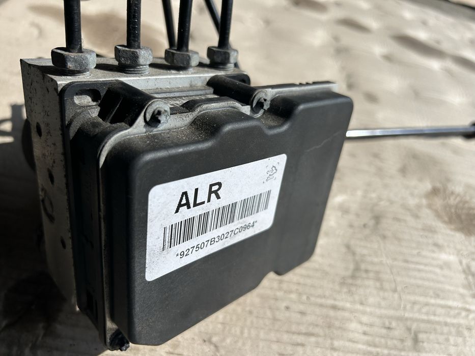 Chevrolet camaro pompa abs 2012r