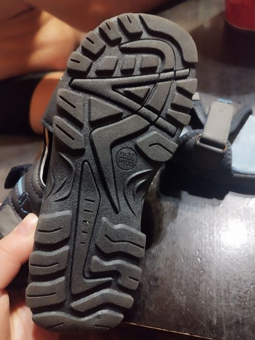 Sandały r. 32 jak nowe 21,5 cm