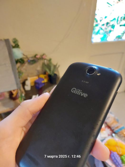 продам смартфон QILIVE Q.4122
