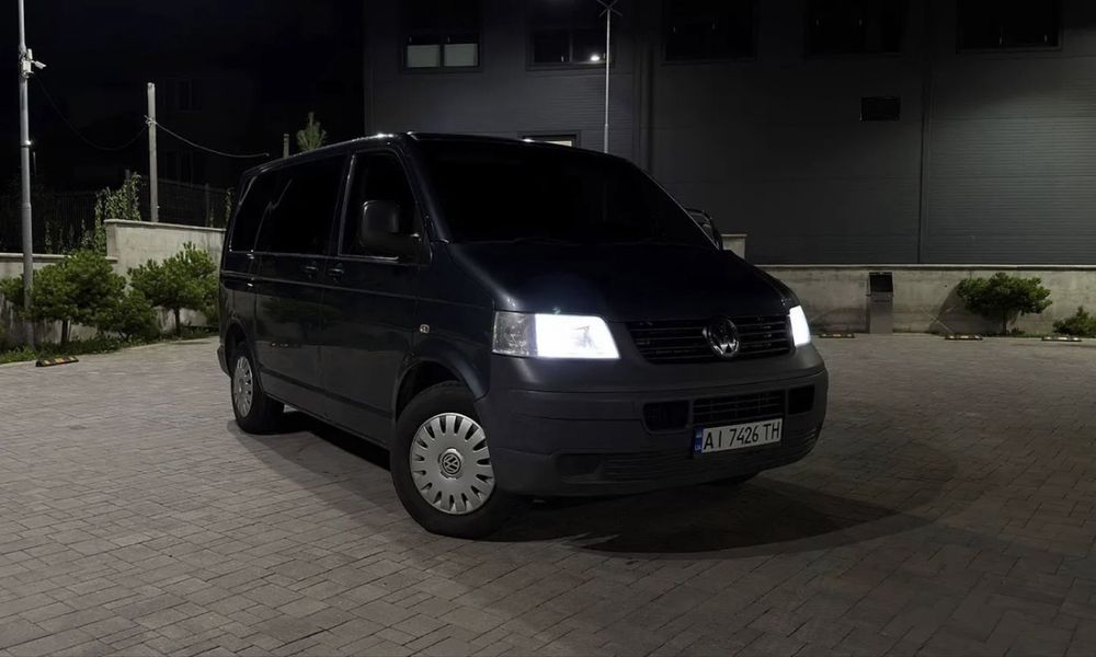 Volkswagen Caravelle t5 (transporter 5) 2008