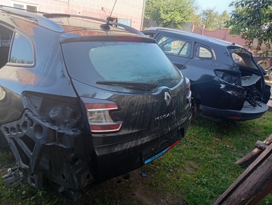 Ляда чверт  кузов фаркоп двері торпеда скло рено меган 3 запаска крюк