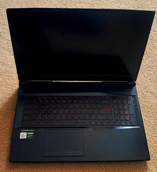 Laptop MSI GL75 Leopard 17" DDR 16GB SSD 512GB