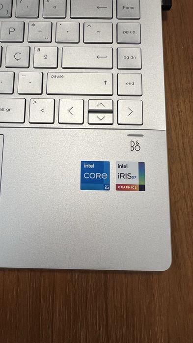 Portátil HP 13ª Geração Intel Core i5 | 16GB RAM | C/ Garantia