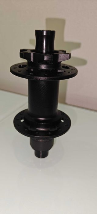 Cubo Specialized 12X148 "NOVO"