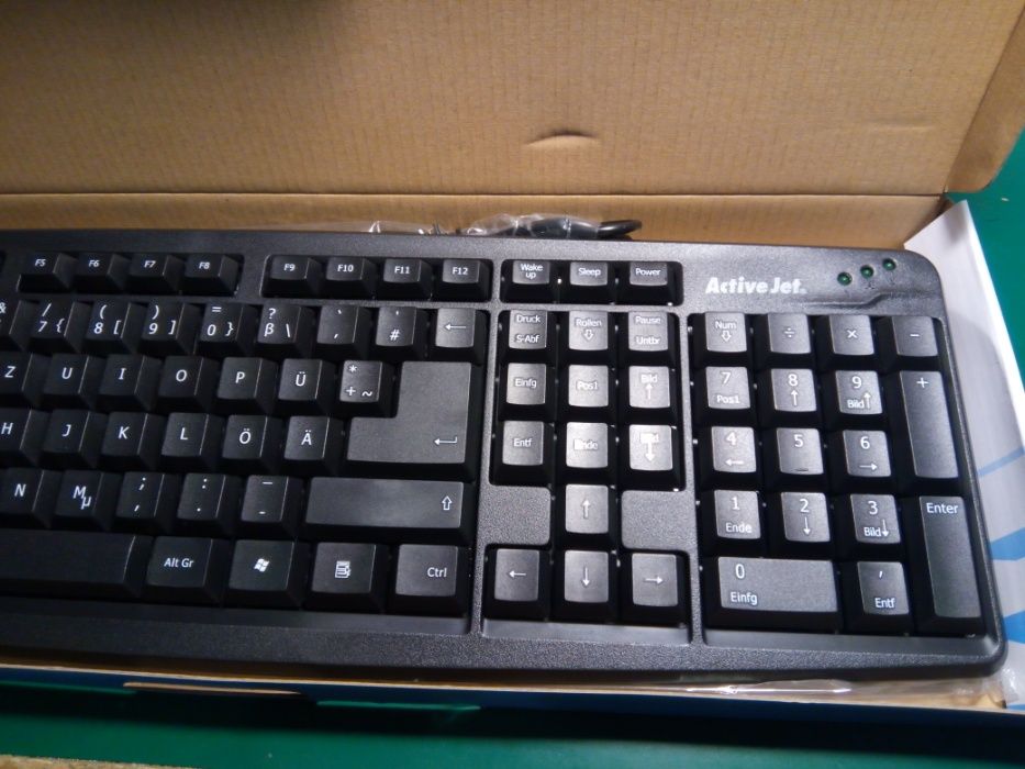 Nowa klawiatura USB - klawisze niemieckie