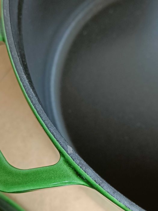 Garnek żeliwny z pokrywką STAUB La Cocotte zielony - OUTLET