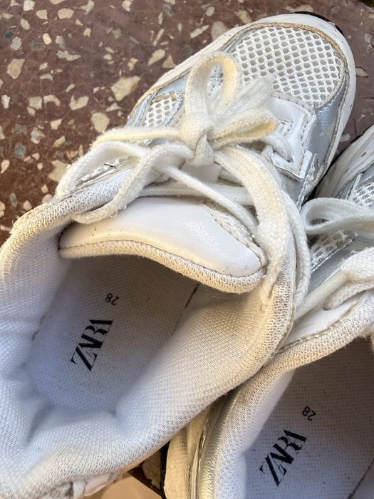 Дитячі кросівки Zara