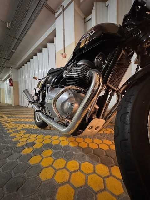 Royal Enfield Continental GT 650 em muito bom estado