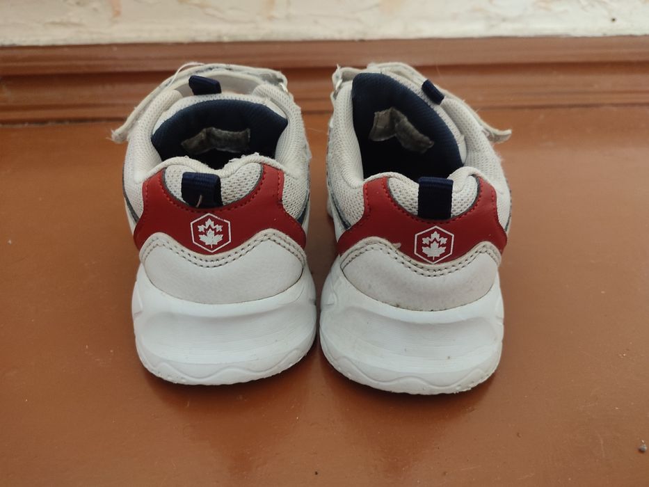 Кросівки 2 пари 33р