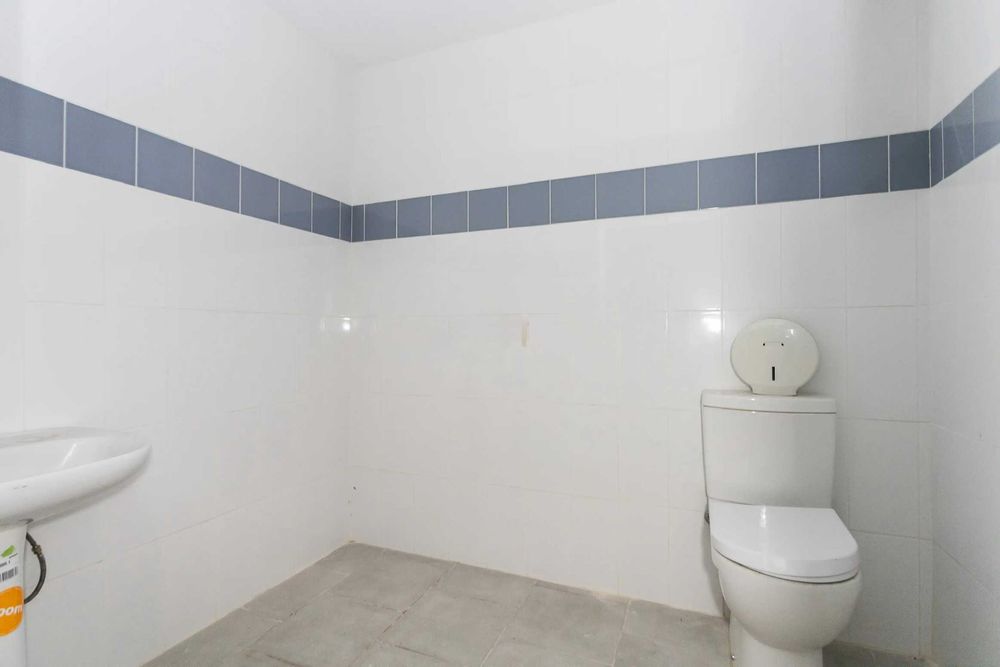 ALUGA-SE Espaco Comercial renovado 600 m2 open Space Massama