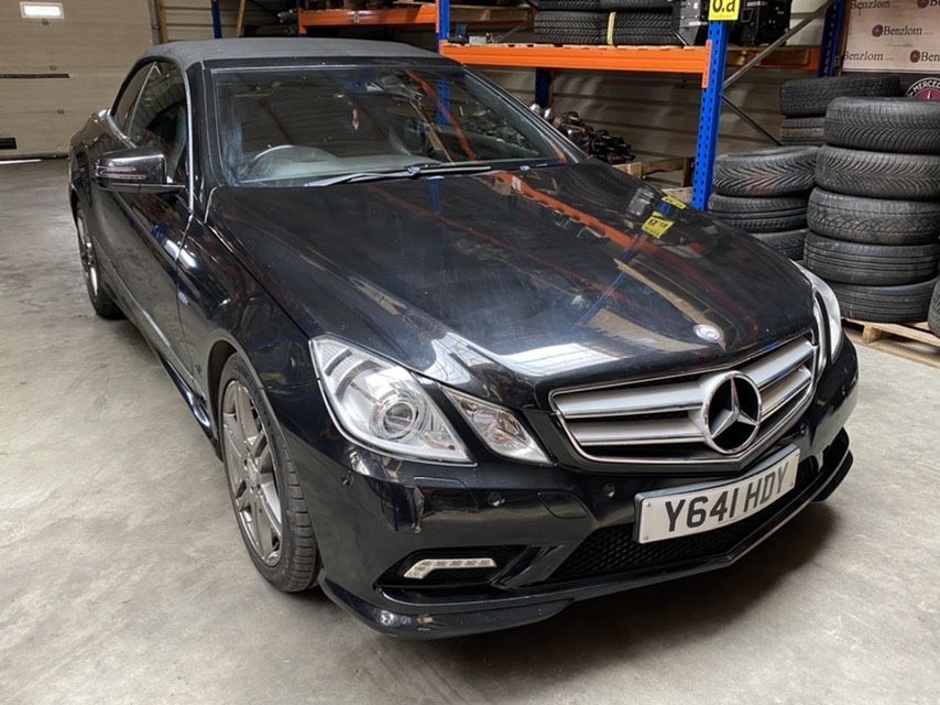 Розборка w207 212 запчастини фара капот телевізор шрот е-klass