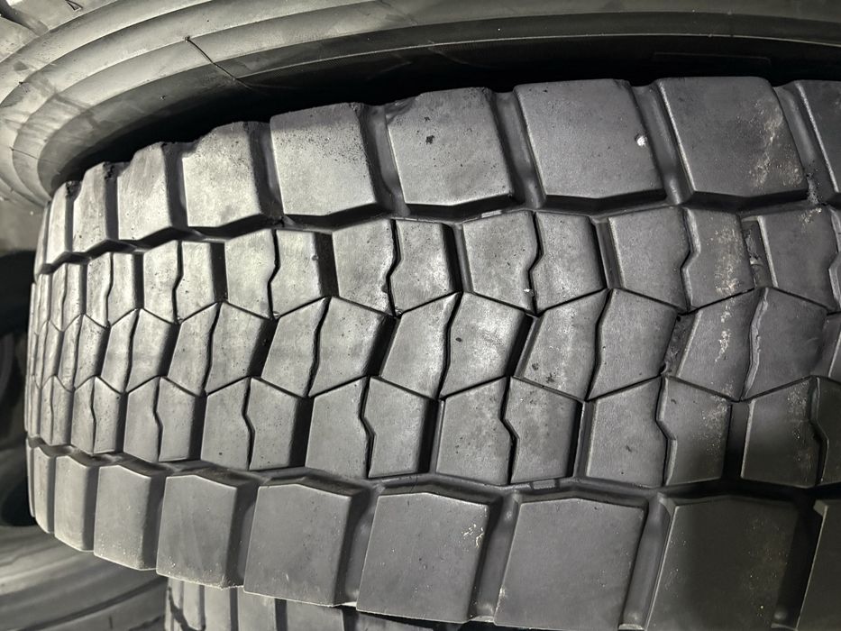шина вантажна б/в 315/80R22,5 Bridgestone R Drive 002 (4шт)