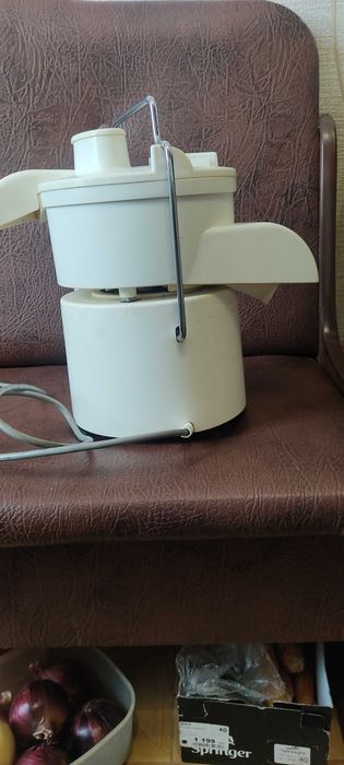 Продам соковижималку радянського виробництва
