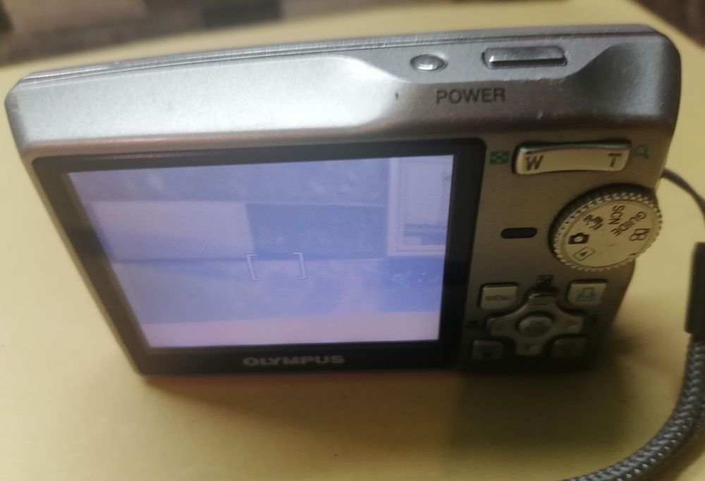 Цифрой фотоаппарат Olimpus