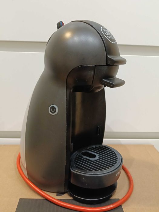 Ekspres Dolce Gusto + spieniacz do mleka Botti + kapsułki Dolce Gusto
