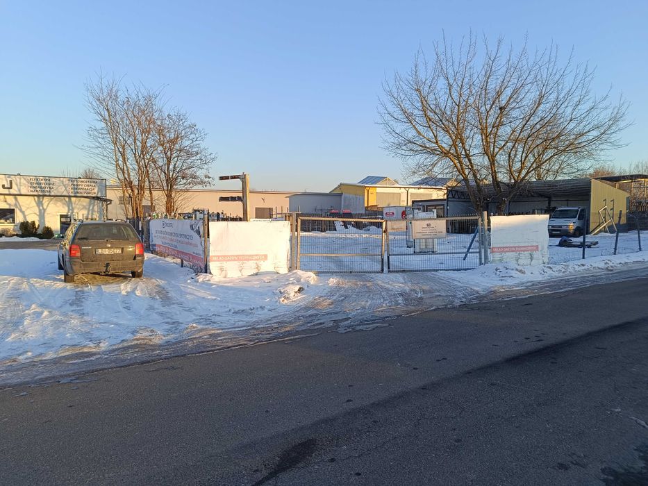 Wynajmę plac w bardzo dobrej lokalizacji - 900 m2