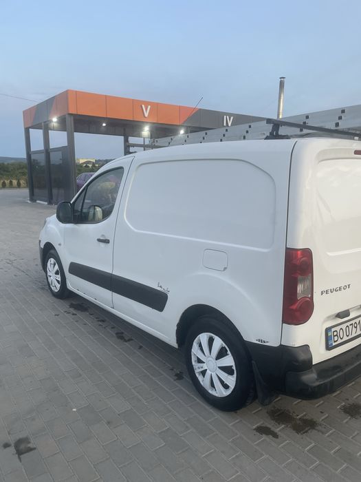 PEUGEOT partner 2012